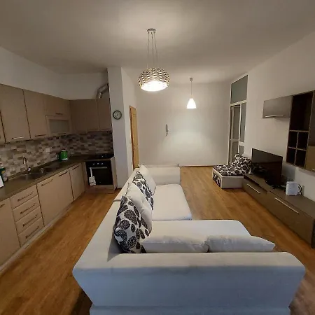 City Center Nr 4 דירה